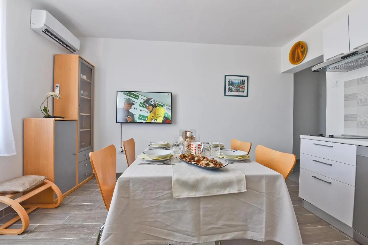 Tonik Apartments Zadar 0*,  Kroatien